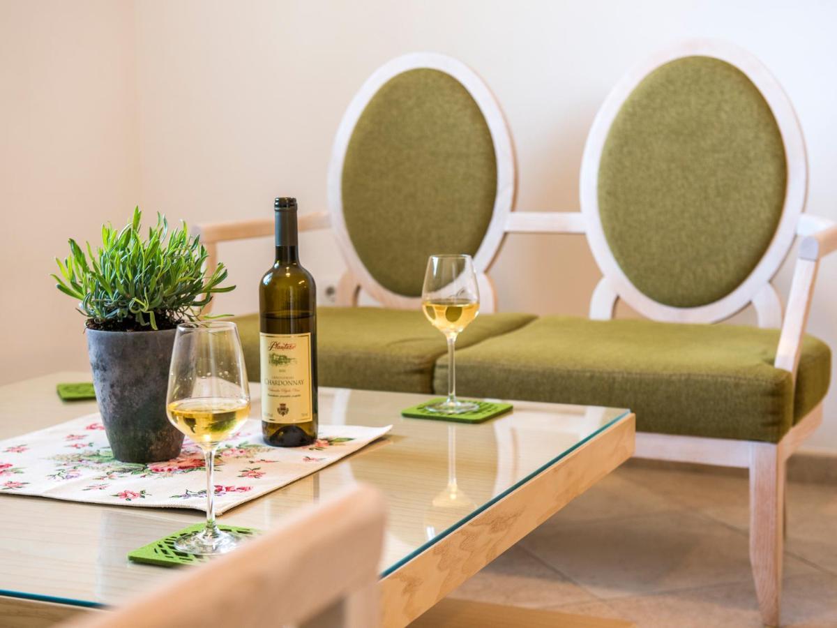 Green Home Apartments Котор Экстерьер фото